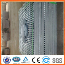 2016 Hot Sale steel grating walkway/steel gutter guard and gutter mesh(Professional Factory) (ISO certification)